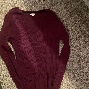 Burgundy sweater size medium